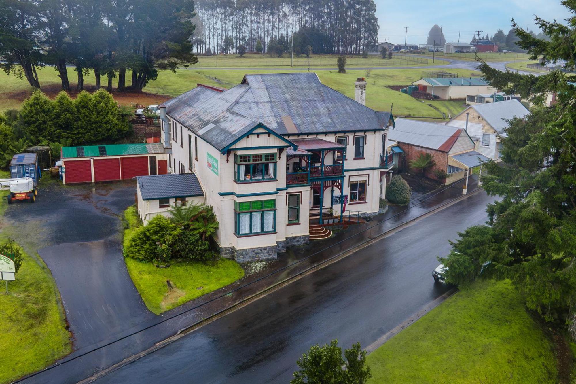 Bischoff Hotel Waratah Exterior foto