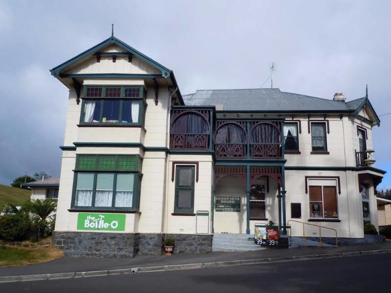 Bischoff Hotel Waratah Exterior foto